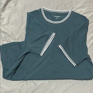 Old Navy Men's Green T-Shirt